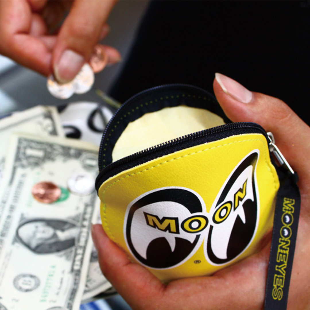 EYEBALL COIN CASE